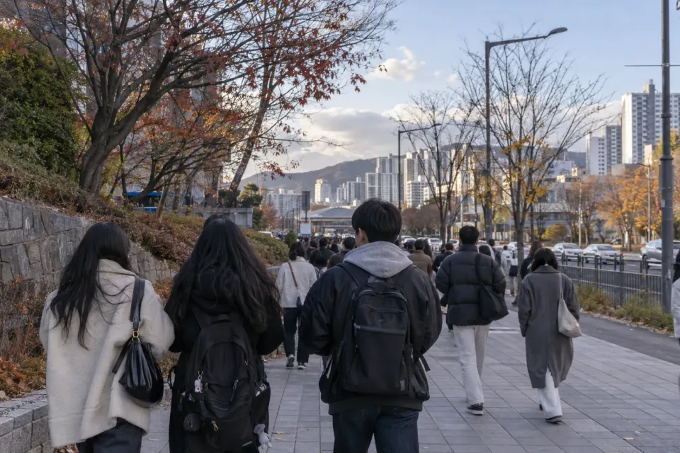 울산 남구 도심에서 공연장으로 이동하는 여행 편집 이미지