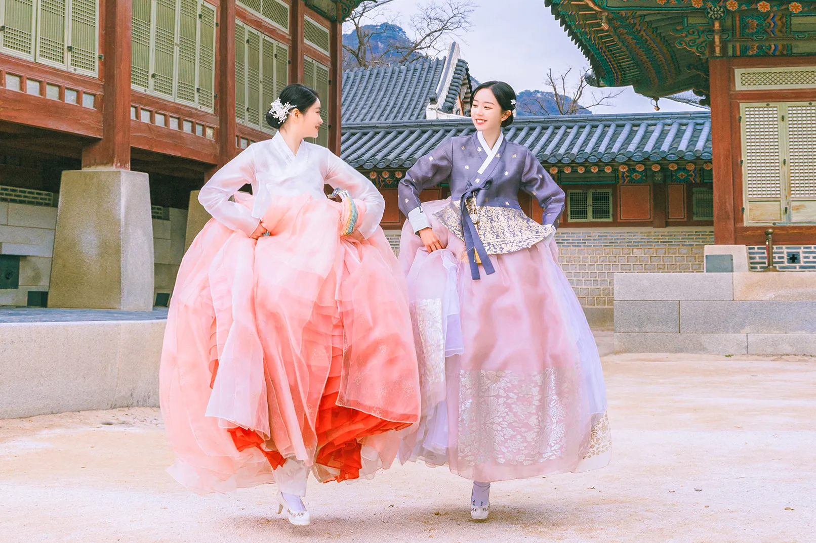 Hanbok Experience & Hair Styling (Gyeongbokgung Branch)