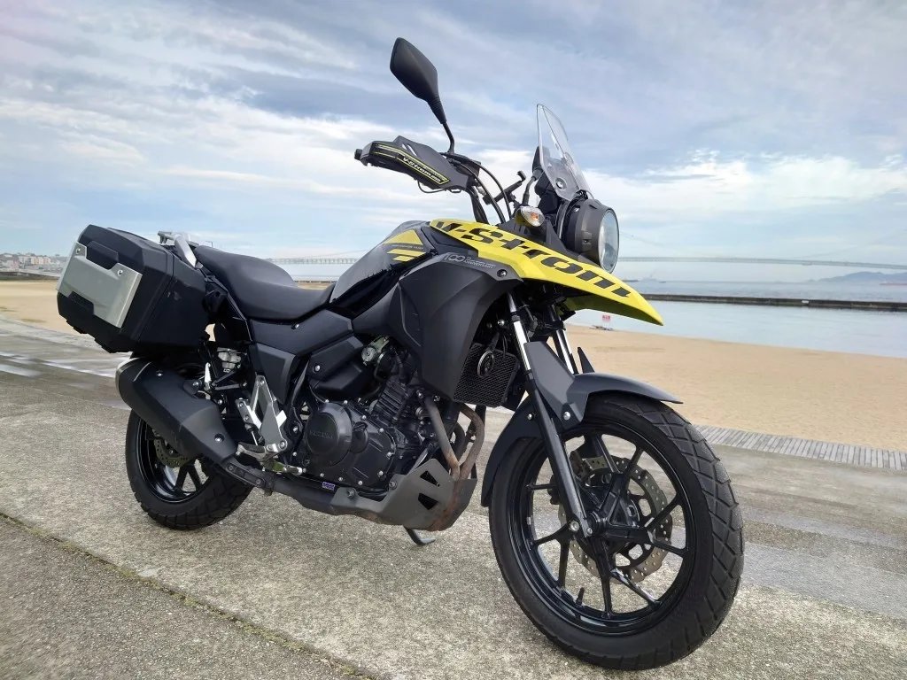 V-Strom 250 黄色 摩托车租赁(人气据点)