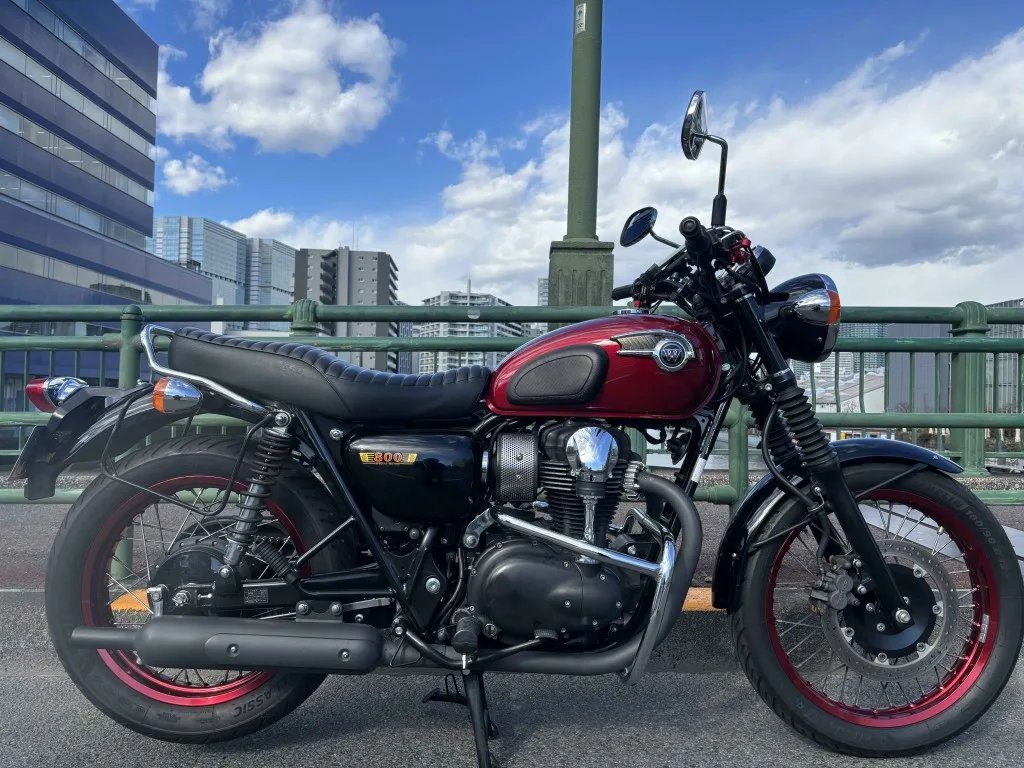 W800 Motorcycle Rental (Popular stations)