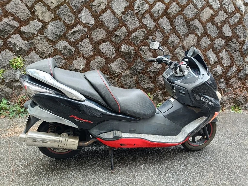 Forza Z Motorcycle Rental (Standard stations) 2