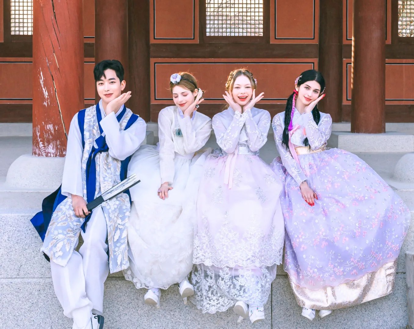Hanbok Rental Service (Changdeokgung Branch) 4