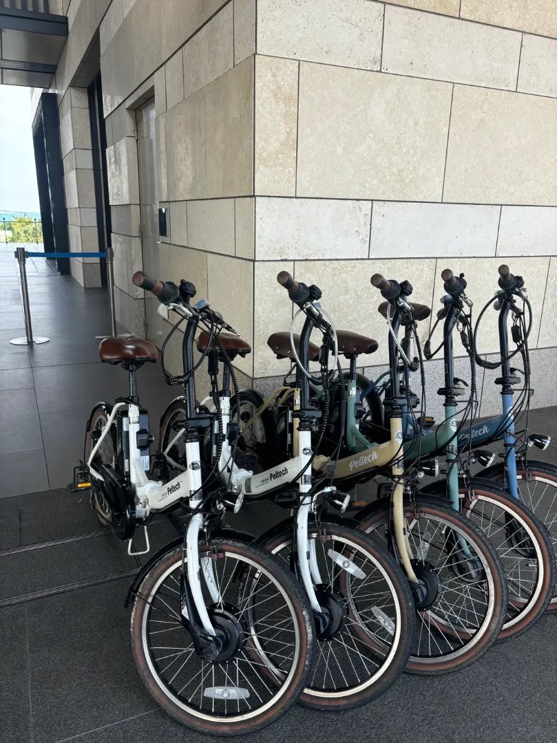 [Miyakojima] Bicycles connecting cafes and the sea 5